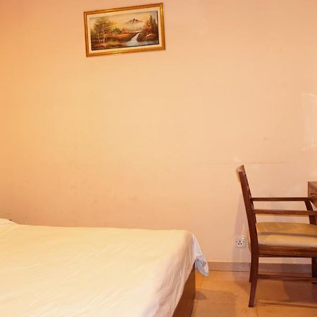 Aryal International Hotel Катманду Екстериор снимка