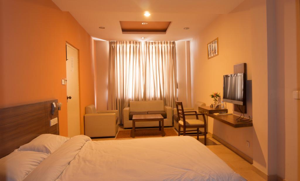 Aryal International Hotel Катманду Стая снимка